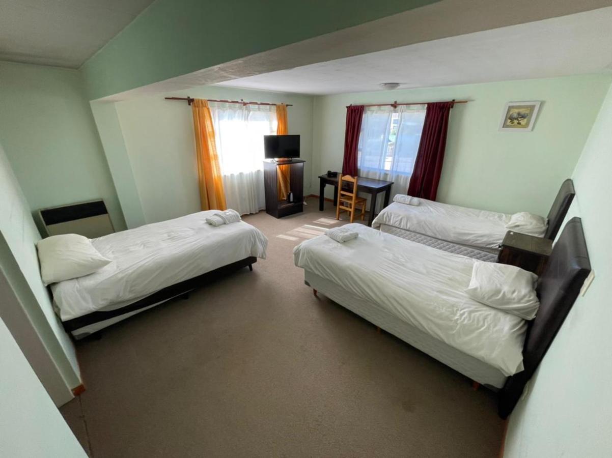 Hosteria Lago Cardiel 4* Gobernador Gregores