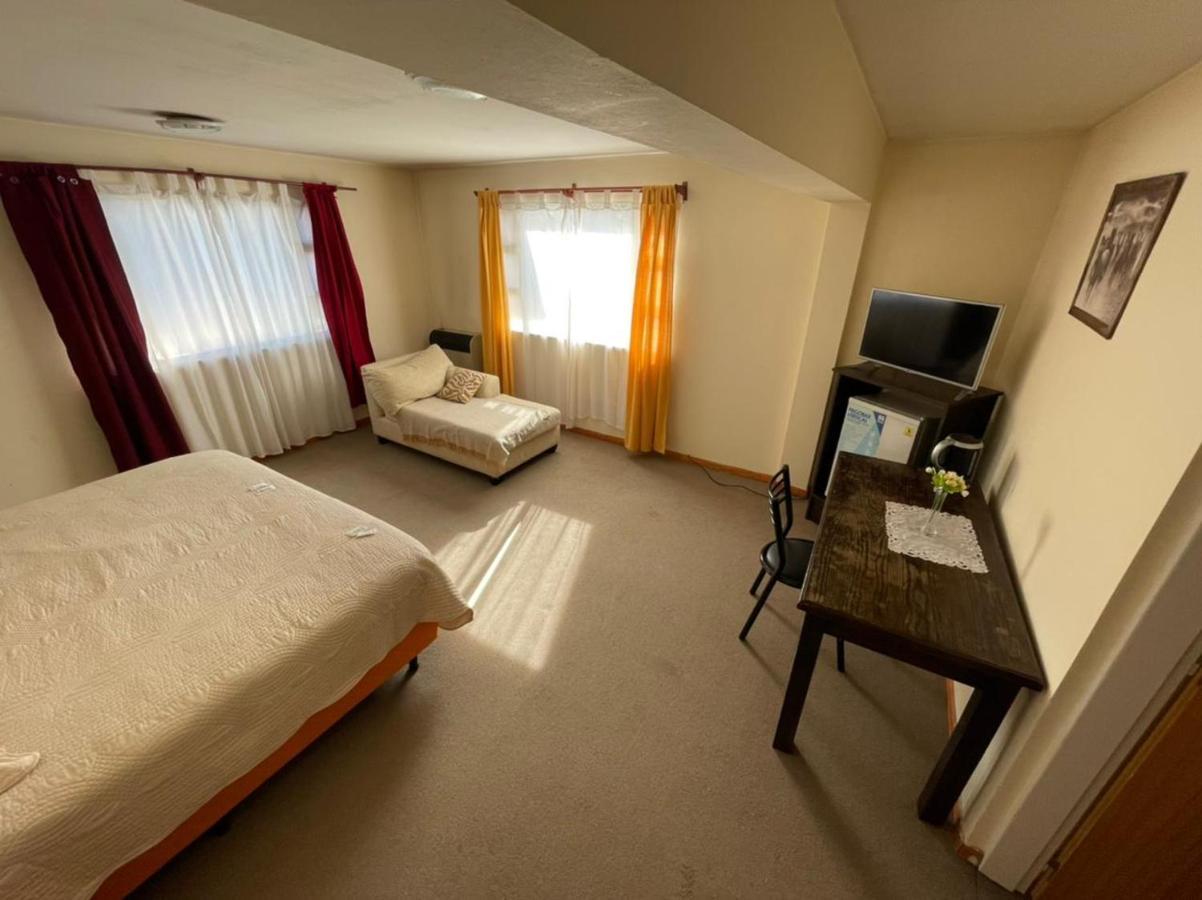 Hosteria Lago Cardiel 4* Gobernador Gregores