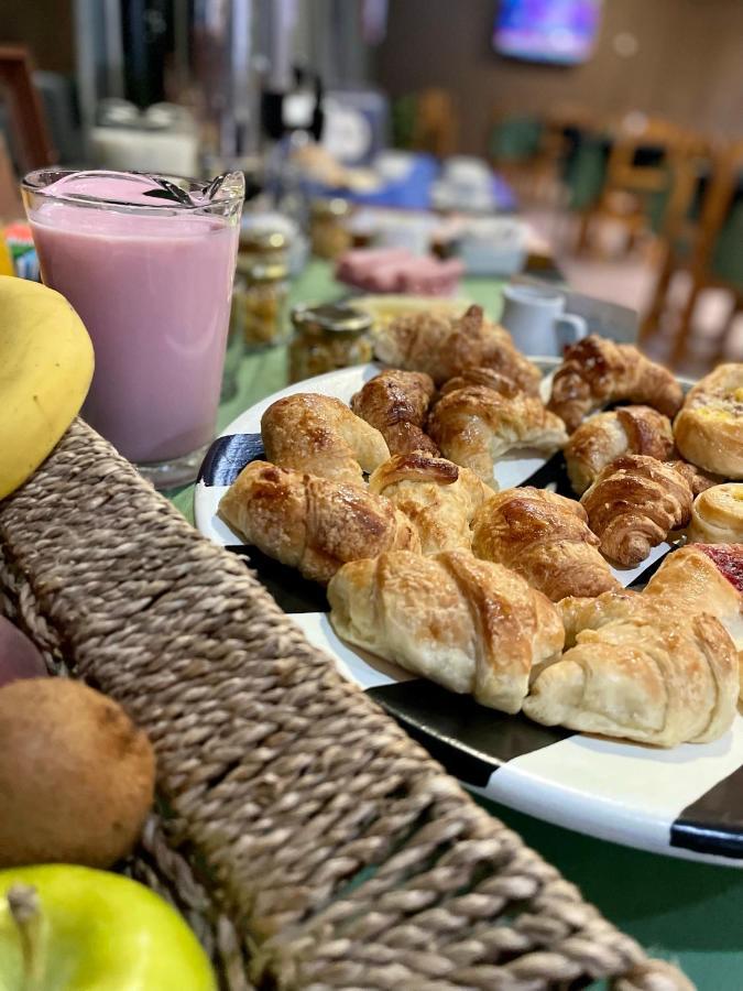 Hosteria Lago Cardiel Hotel
